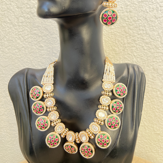 The Gulnaar Kundan Necklace Set