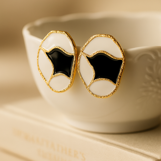 The Eclipse Shard Stud