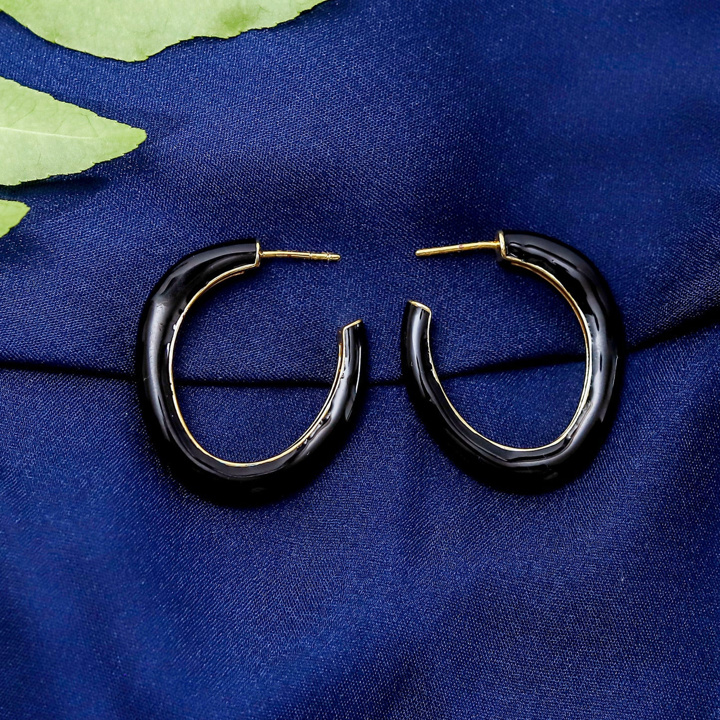 The Bloom Loop Earrings – Black Edition