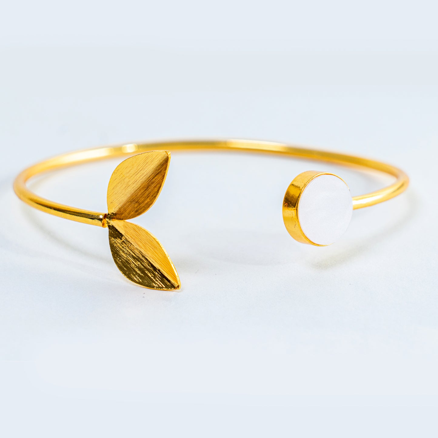 The Moonleaf Minimal Cuff