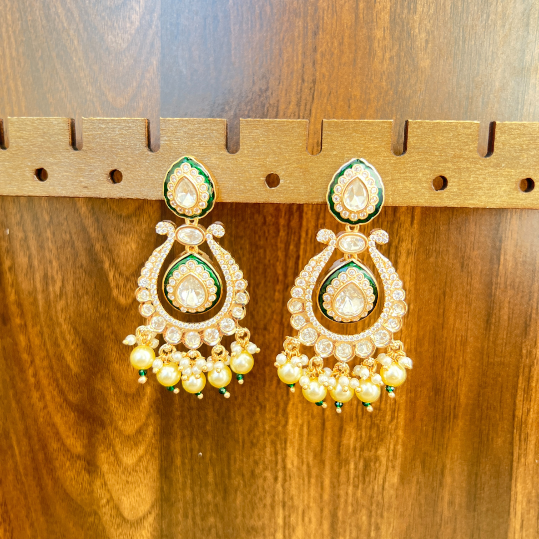 The Emerald Noor Drop Earrings