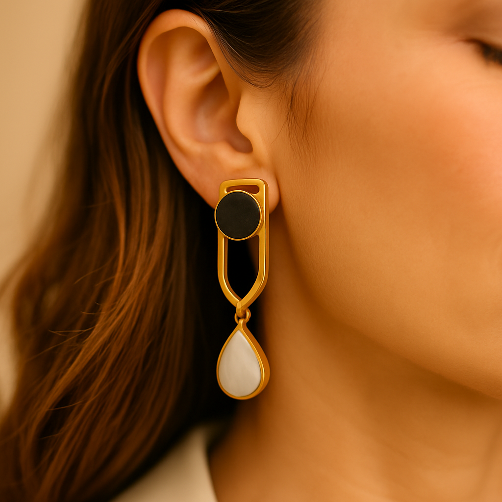 The Eclipse Drift Earrings