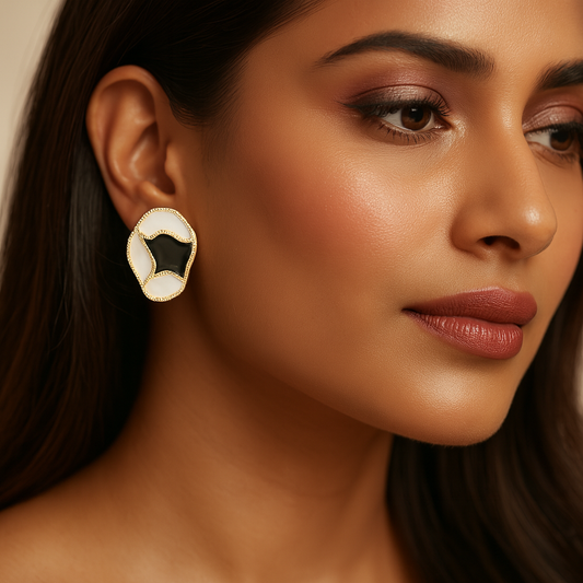 The Eclipse Shard Stud