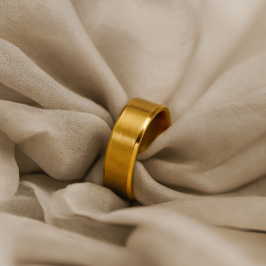 The Nero Band Ring