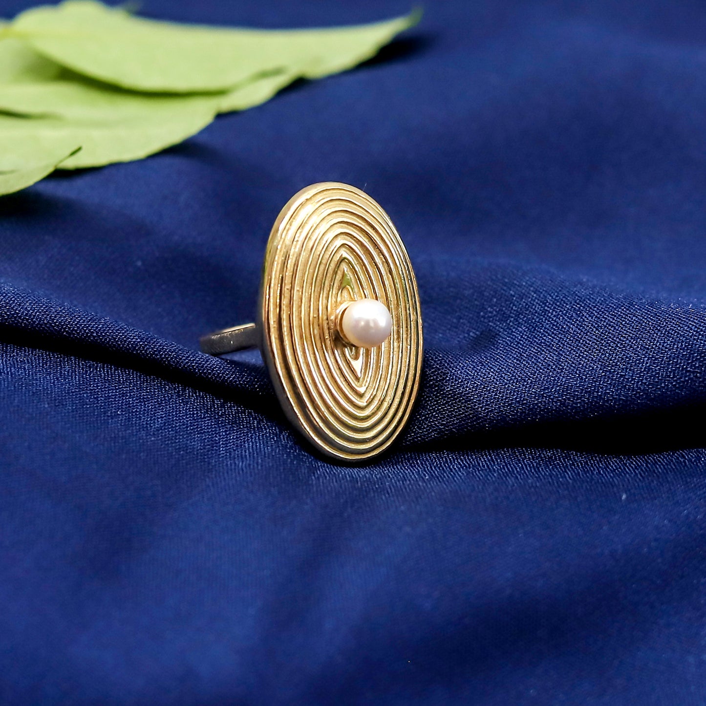 The Solaris Pearl Ring