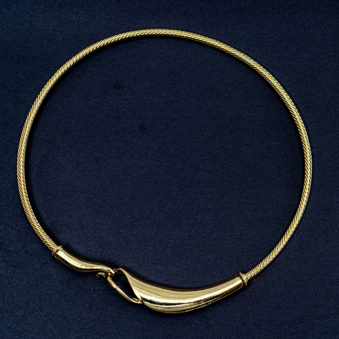 The Solis Collar